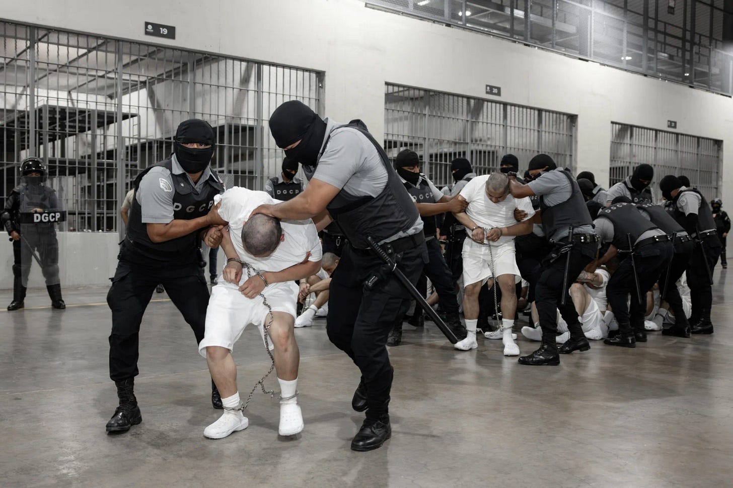 Venezuela Pledges to Free Citizens the US Deported to El Salvador Jail -  Bloomberg