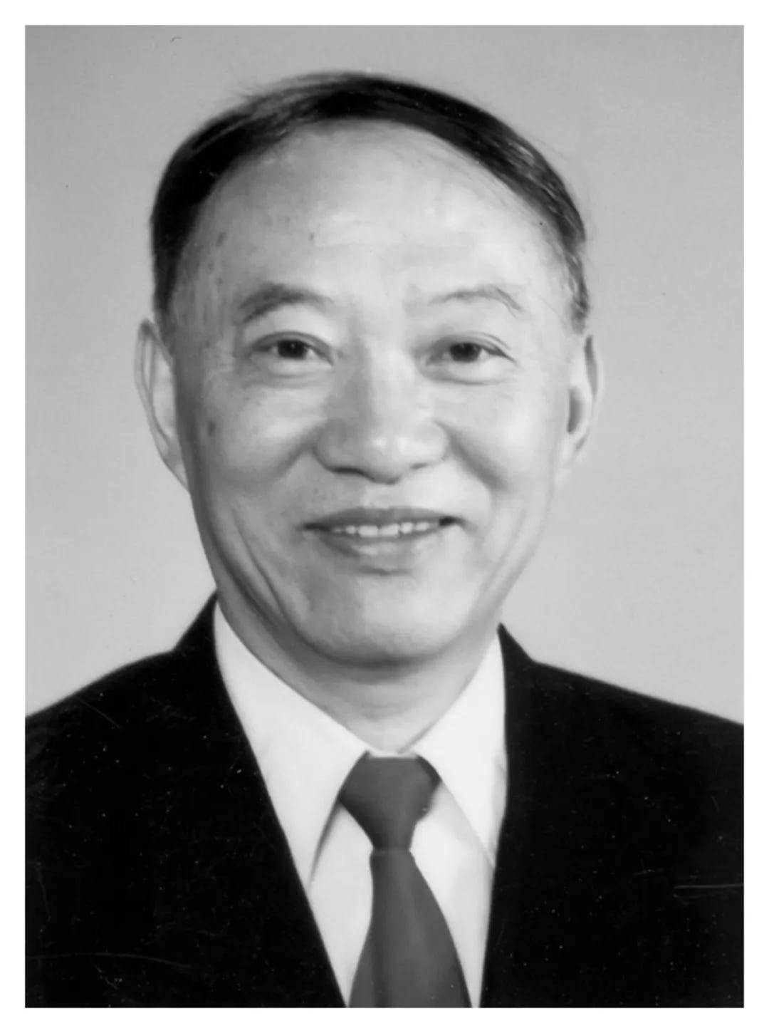 Zhu Senyuan’s official photo for the Chinese Academy of Sciences.