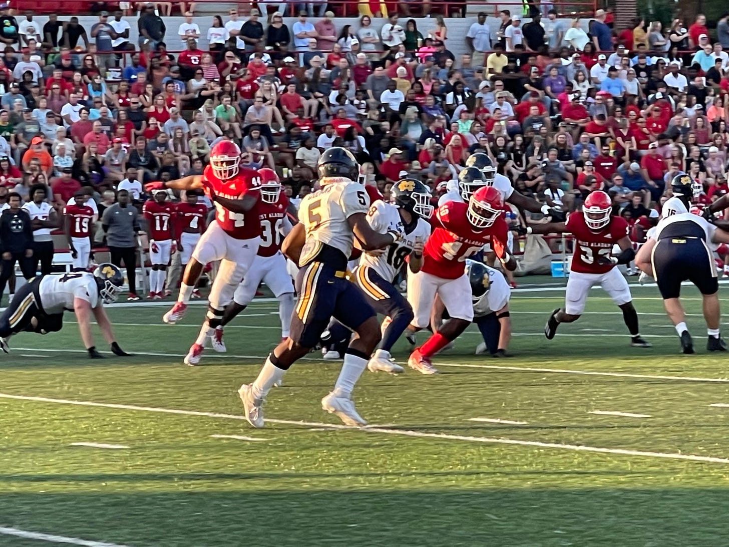 Choctaws Split Twinbill on Senior Day - Mississippi College Athletics