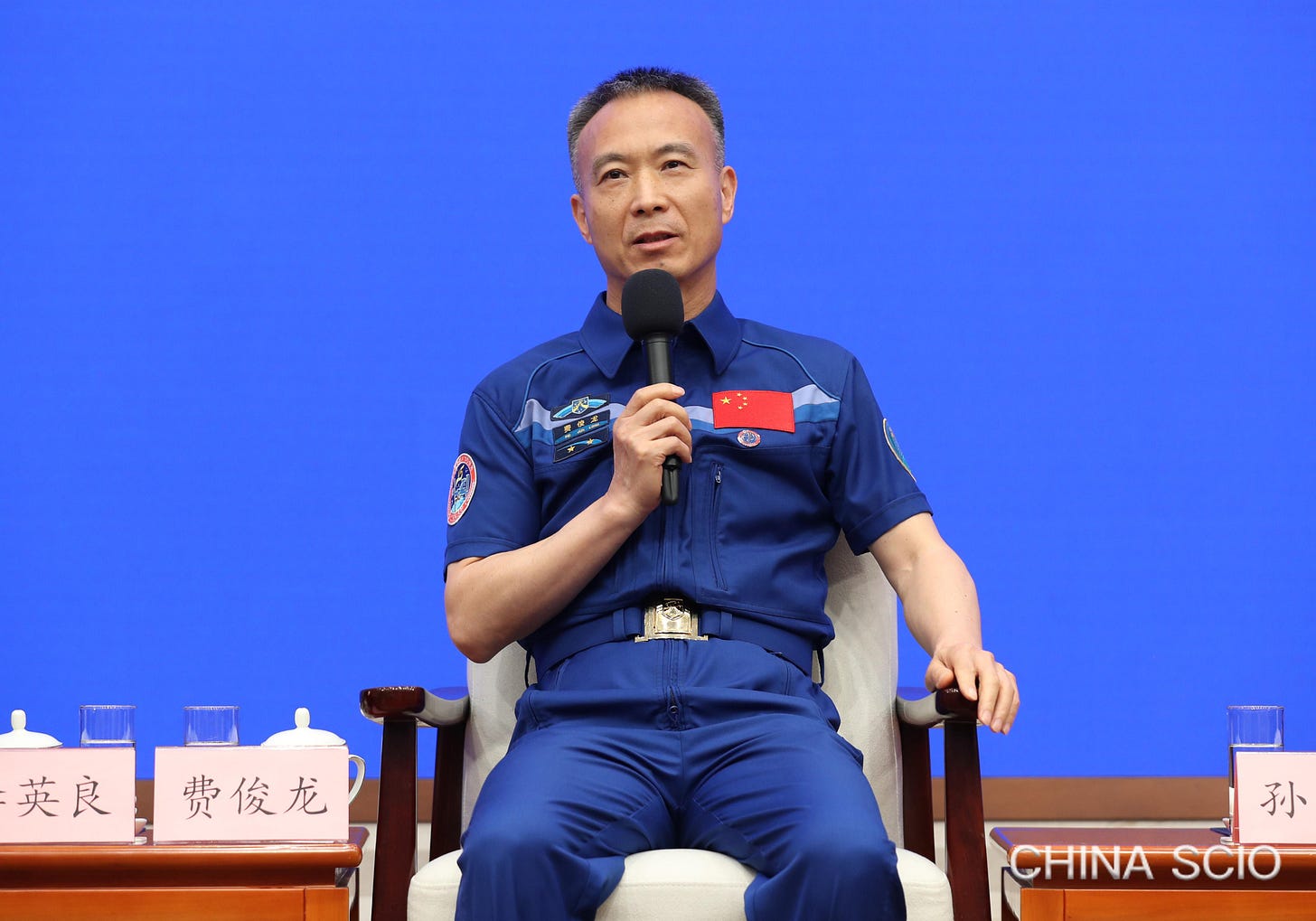 Fei Junlong speaks at the press conference on June 17th.