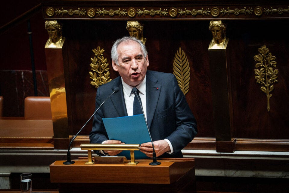 Assemblée nationale : pourquoi François Bayrou a dégainé deux fois le 49.3  ce lundi ?
