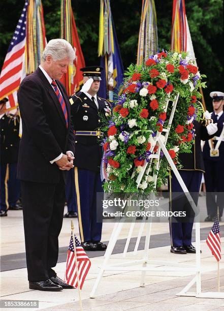 46 Us Clinton Memorial Day Wreath Stock Photos, High-Res Pictures, and  Images - Getty Images