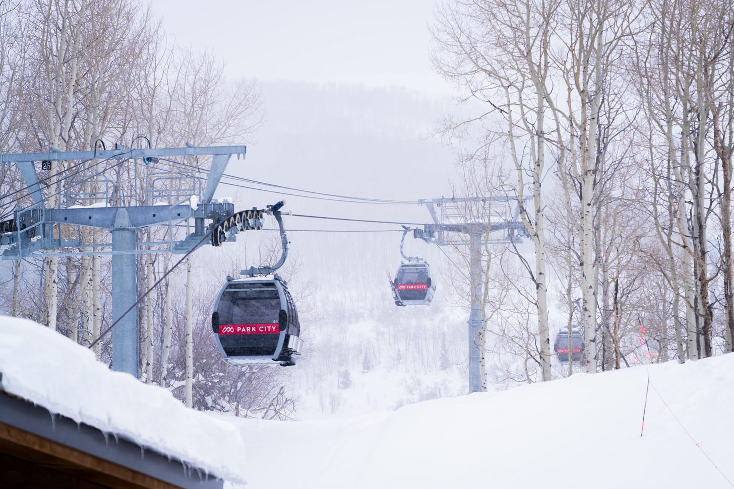 The Quicksilver Gondola united Park City and The Canyons, formerly separate ski resorts, in 2015. At 7,767 feet, it is the second-longest lift at the resort, after the 8,709-foot-
