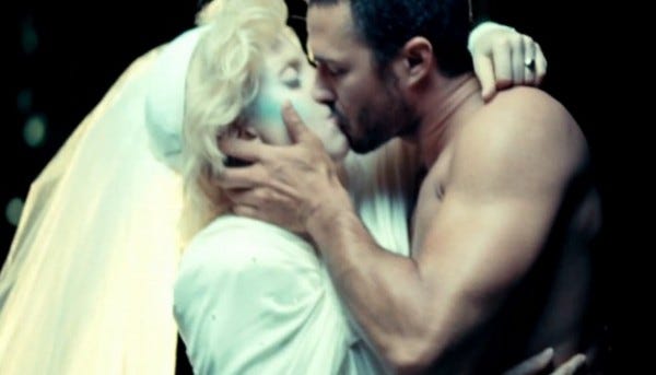 taylor kinney married to lady gaga 2015 iamges