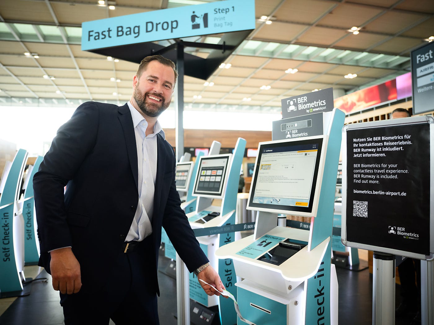 Se debería permitir que los aeropuertos y las aerolíneas utilicen el reconocimiento facial