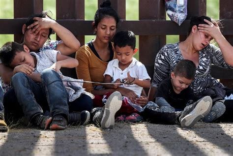 Migrants at U.S.-Mexico border face mumps, illnesses | The Texas Tribune