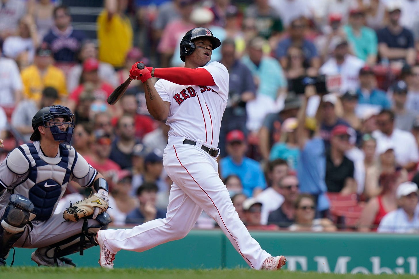 Boston Red Sox's Rafael Devers blasts 100.1 mph fastball from Gerrit Cole  for 451-foot homer; 'This kid, he was into this series' - masslive.com