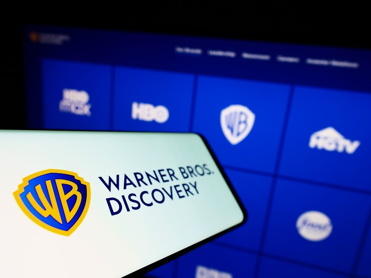 Fusão de gigantes: Warner Bros. e Paramount negociam acordo – Portal  Mangabeira