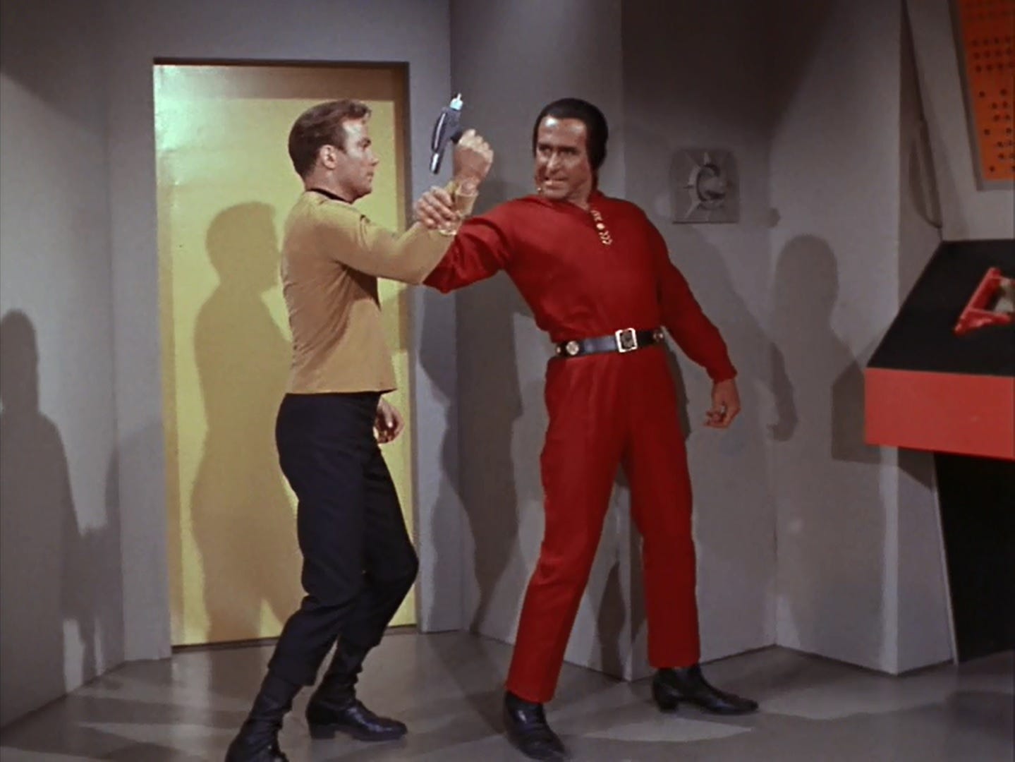 Star Trek Episode 22: Space Seed - Midnite Reviews