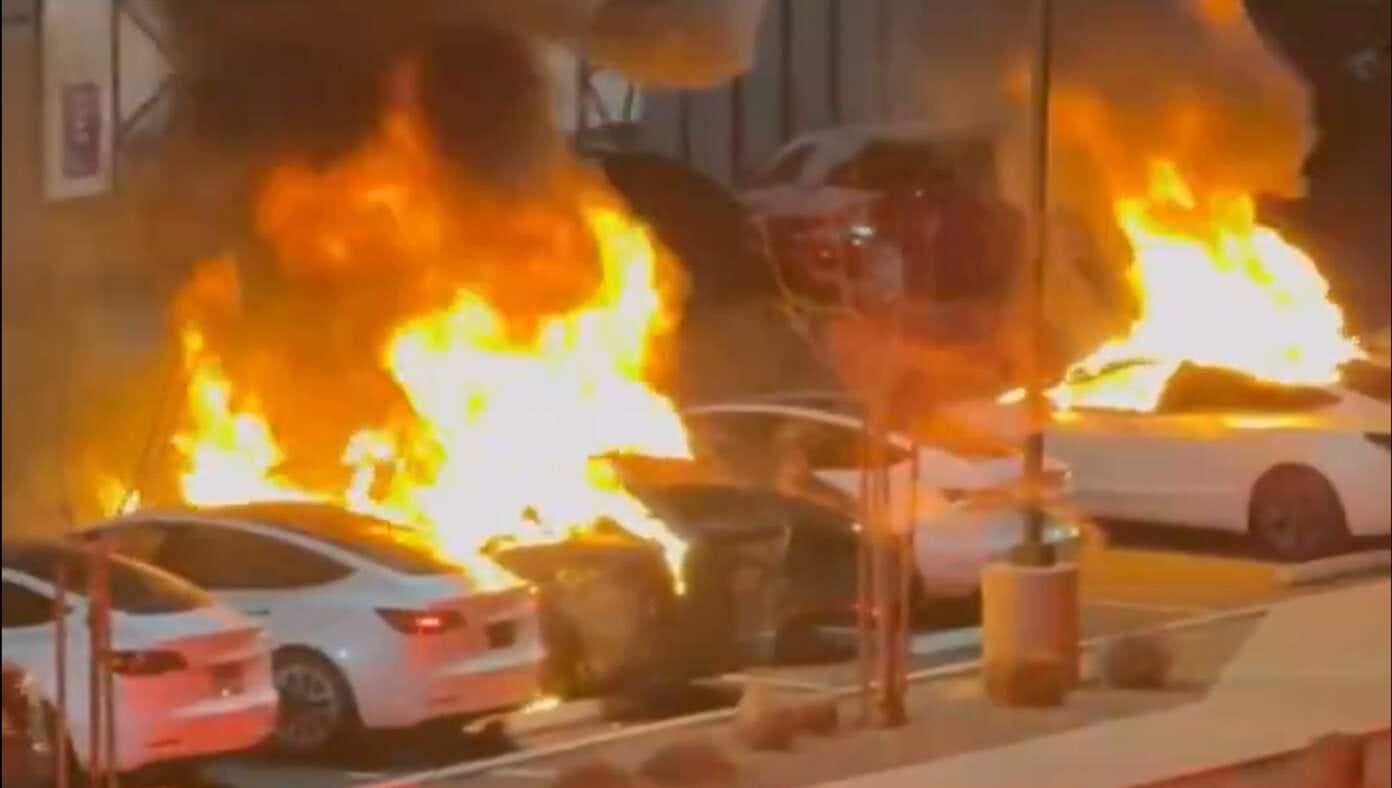 burning Teslas - The Burning Platform