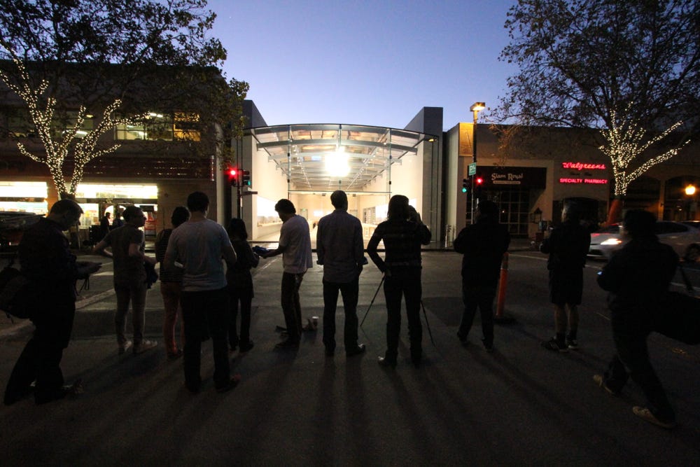 An Apple photographer snaps the hero image of Apple Palo Alto in 2012.