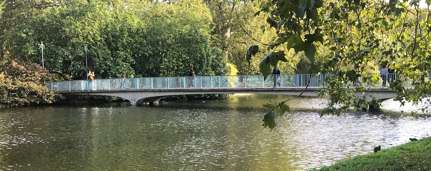 The Blue Bridge in St James's Park | Stuff About London