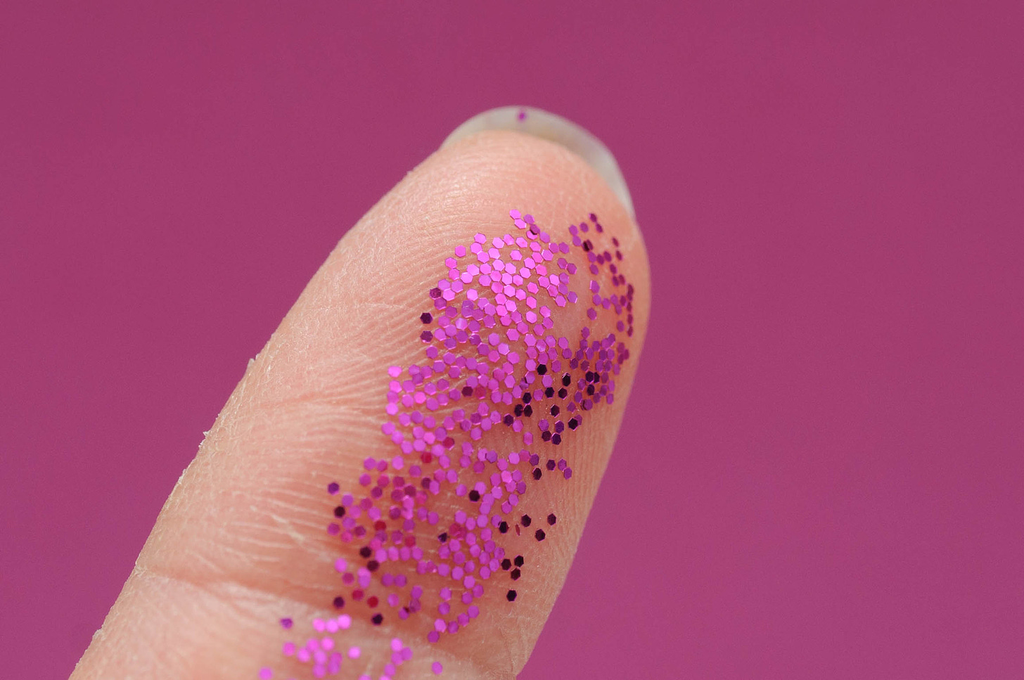 Fingertip with glitter