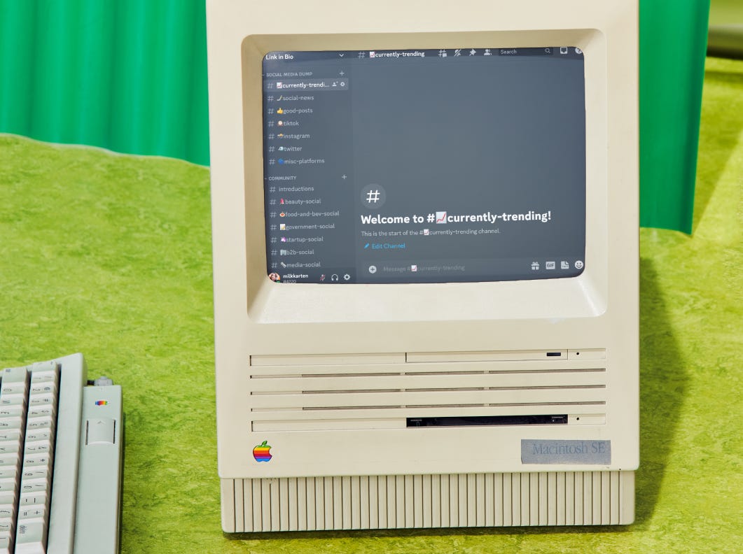 Old apple computer with the Discord community superimposed onto it