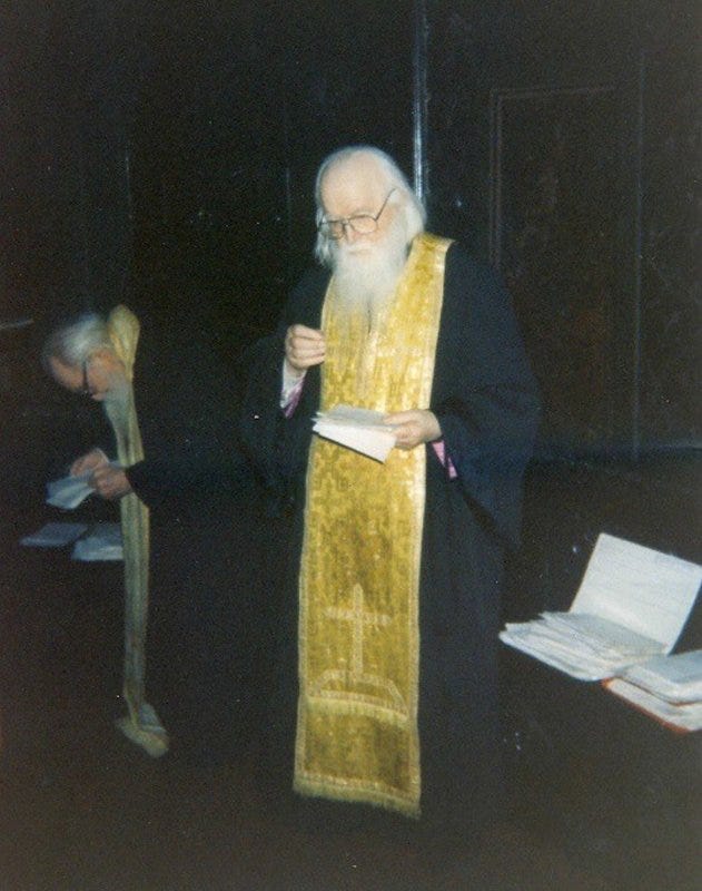 Părintele Sofian, ajutător cu sfatul și rugăciunea