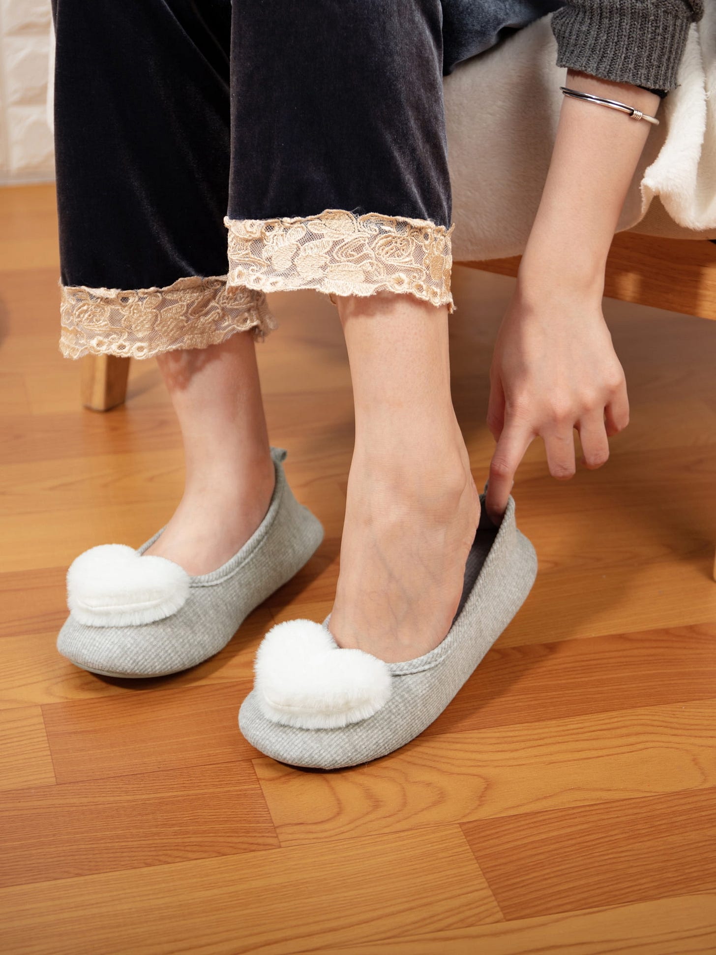 2 Pair Indoor Slippers House Shoes for Women, Girl Cute Home Slippers ...