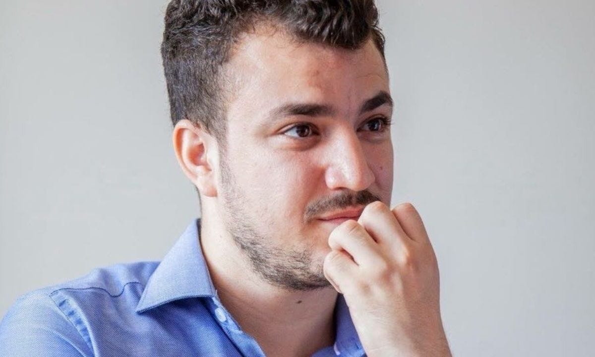 Mahmoud Khalil, uno de los líderes de las protestas estudiantiles en la Universidad de Columbia contra la guerra de Israel en Gaza. Mahmoud Khalil, uno de los líderes de las protestas estudiantiles en la Universidad de Columbia contra la guerra de Israel en Gaza.
