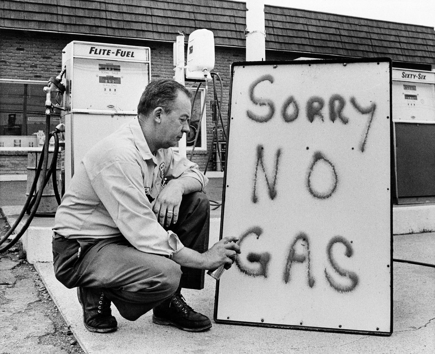 Gas Lines Evoke Memories Of Oil Crises In The 1970s : The Picture Show : NPR