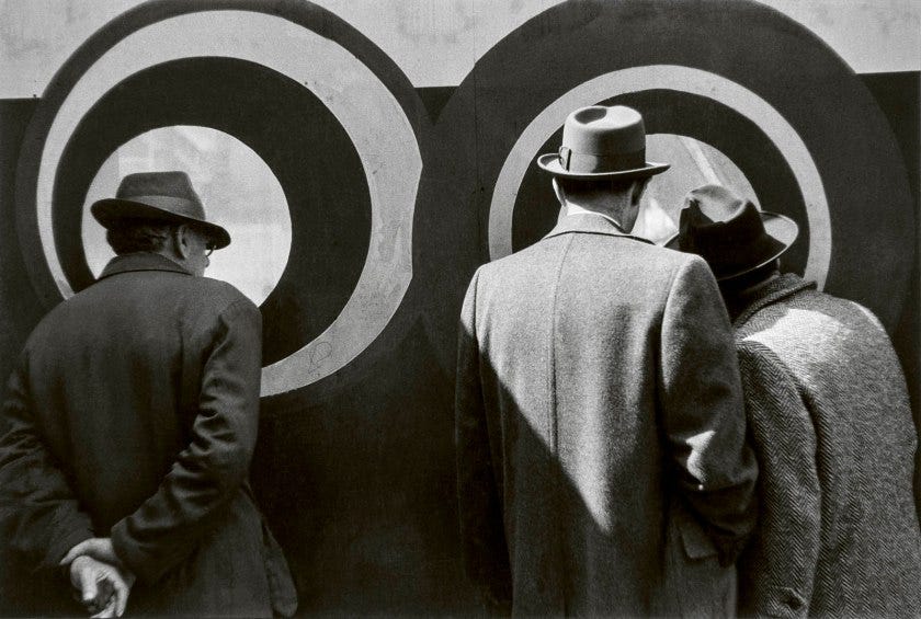 Louis Stettner (American, 1922-2016) 'Concentric Circles, Construction Site, New York' [Círculos concéntricos, obra, Nueva York] 1952