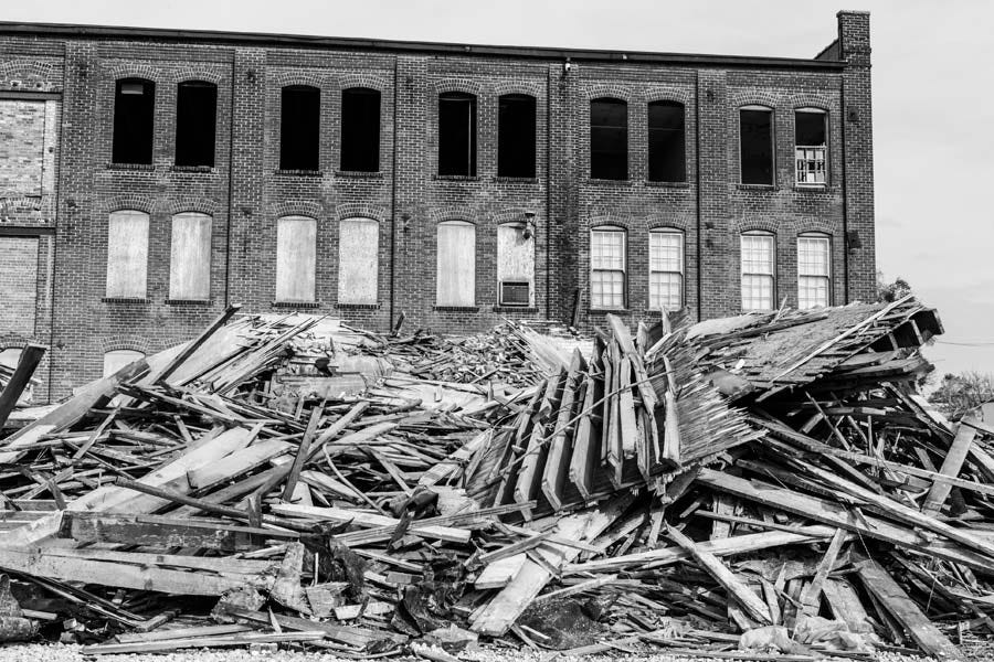 dilapidatedwarehouse_istock_jetcityimage_900