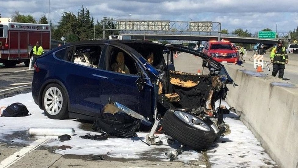 Who is to blame for 'self-driving car' deaths?