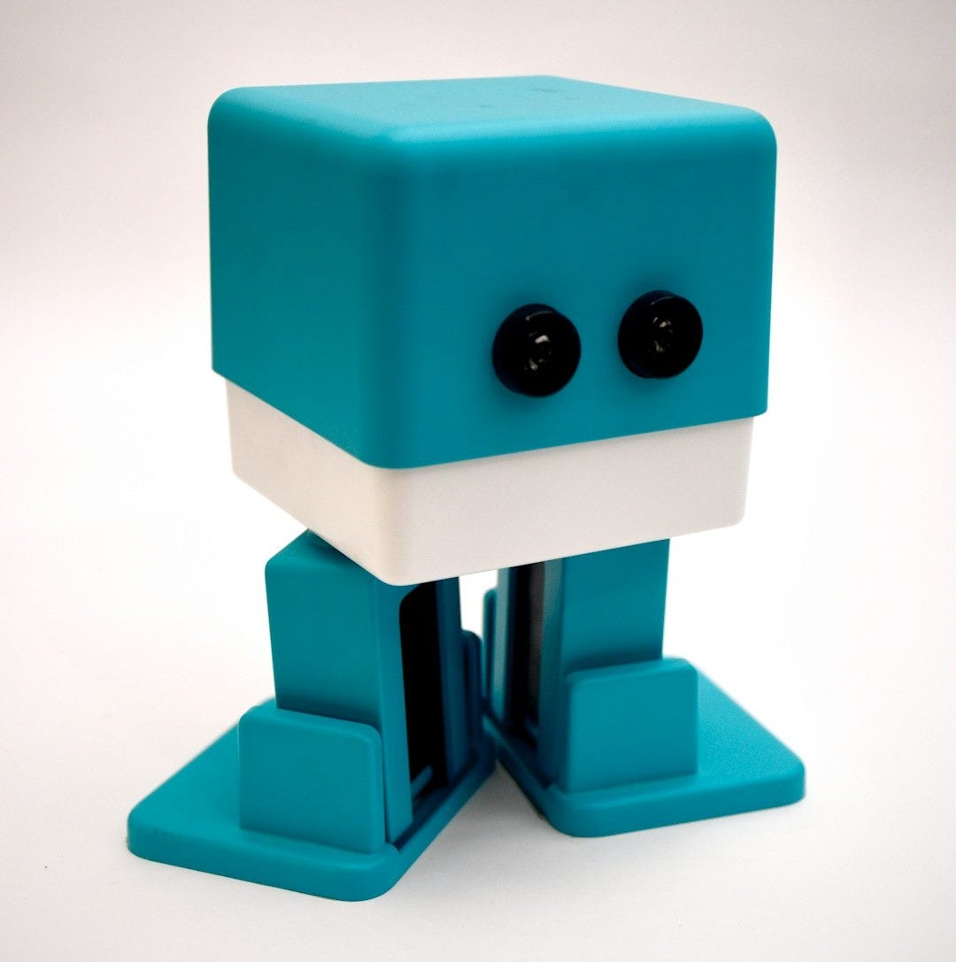 blue and white lego blocks