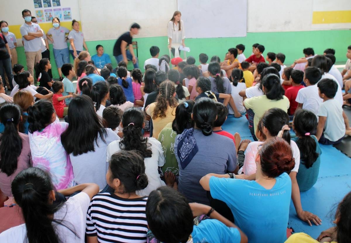 Children at Gentle Hands Inc. in Cubao, Quezon City bid an emotional goodbye to GHI Director Charity Graff and their teachers before the Department of Social Welfare and Development took custody of them. The DSWD issued a cease and desist order against the orphanage for alleged child abuse. PHOTO BY MIKE DE JUAN