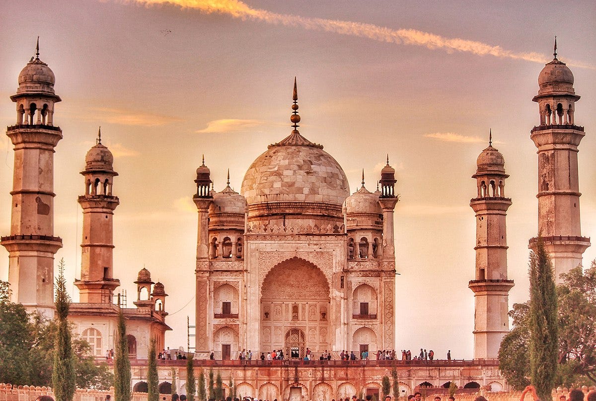 File:Bibi Ka Maqbara - The Taj Of Deccan.jpg - Wikipedia