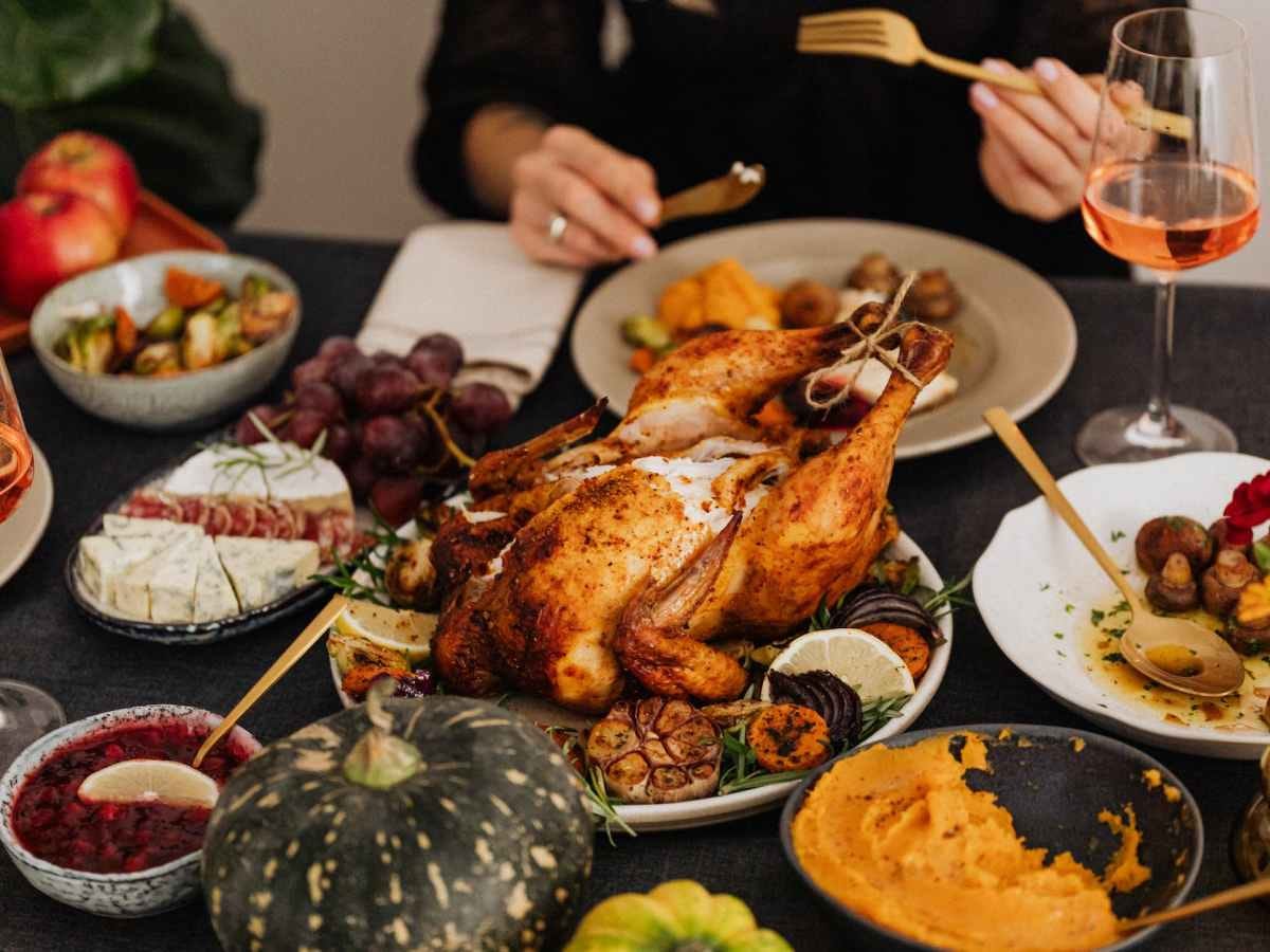 Where to get Thanksgiving meals to go; dine out on Thanksgiving Day in Newport