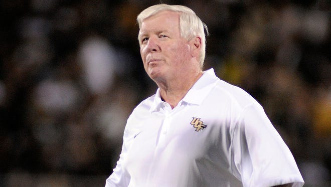 UCF's George O'Leary accused of racist remarks in suit