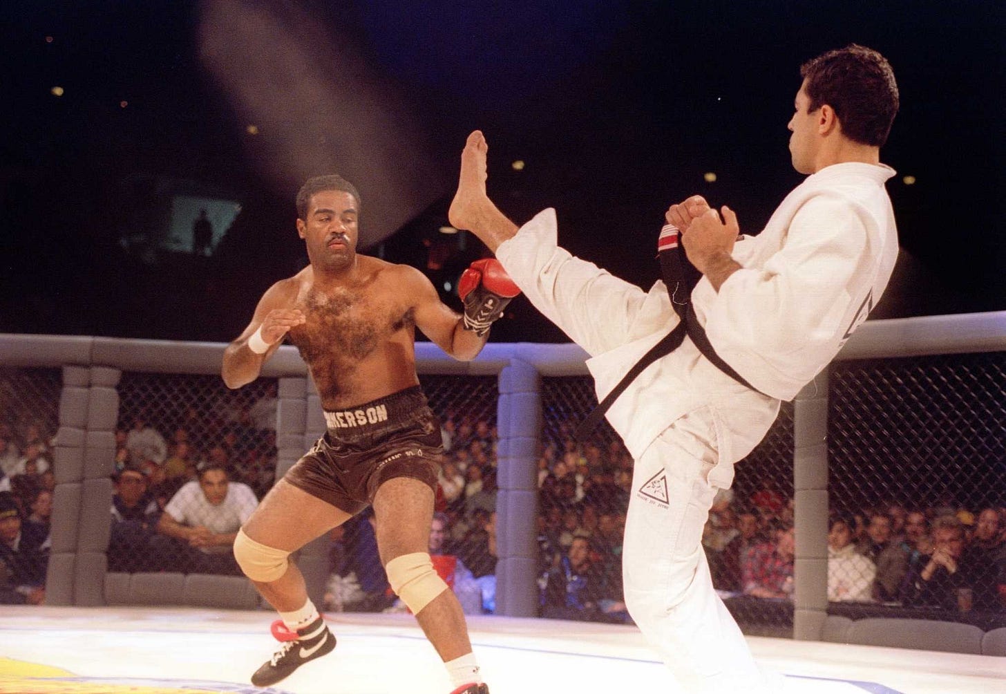 Há exatos 20 anos, Royce Gracie e o UFC chocavam o mundo; relembre – R7  Esportes