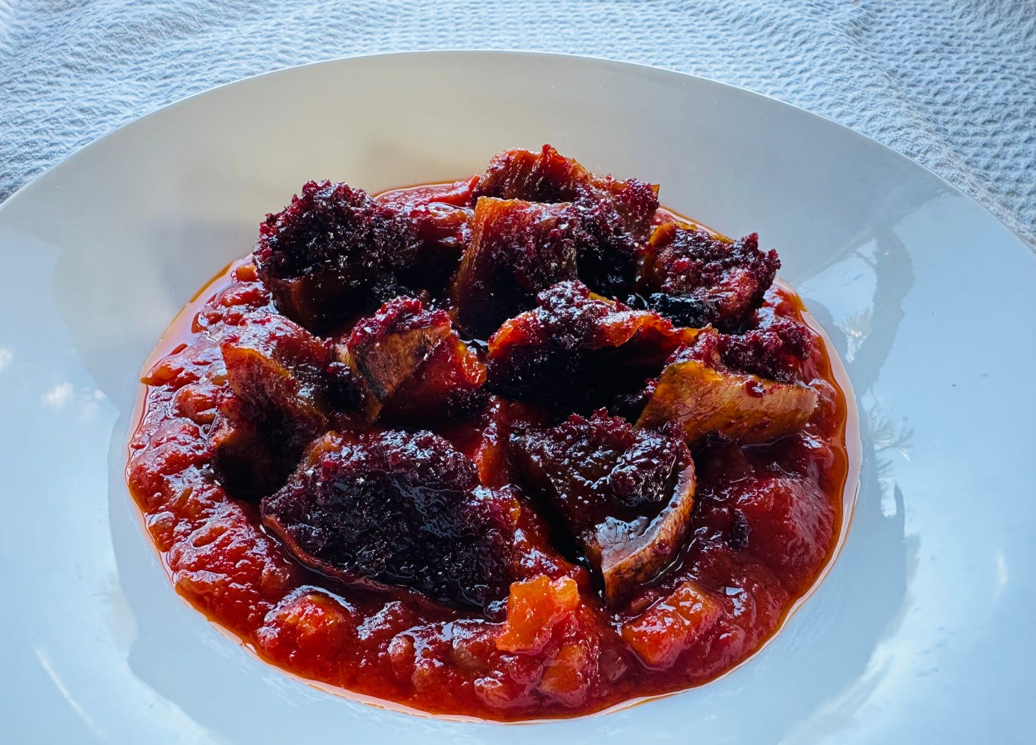 A deep umami-packed tomato sauce infused with the complexity of gochujang, inspired by Marcella Hazan’s Italian classics. Use it for pasta, black beans, and flavour bombs.