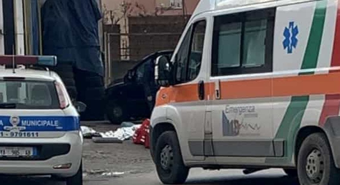 CASERTACE - AVERSA. Donna travolta e uccisa, è caccia al pirata della strada