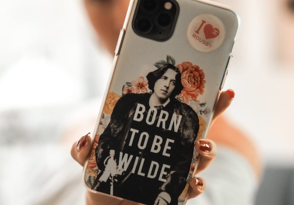 Cell phone case with "Born to be Wilde" on it with a picture of Oscar Wilde