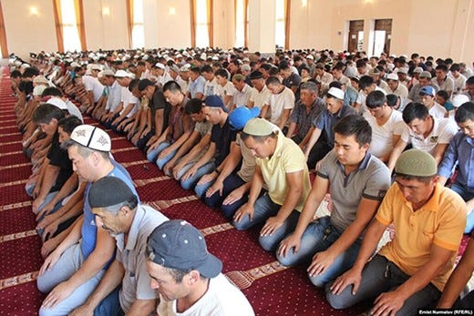 C11F1  Juma namaz at Imam Sulaiman-Too Mosque in Osh