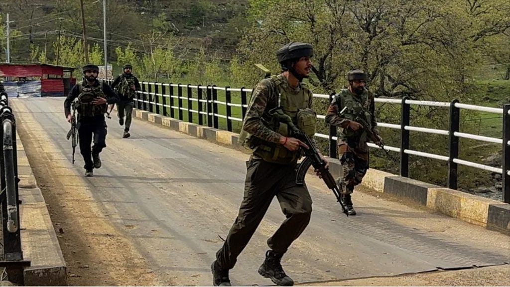 India closes main border crossing with Pakistan after Kashmir attack - BBC  News