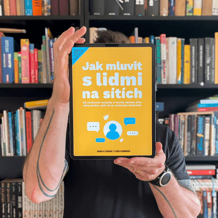 Mockup ebooku Jak mluvit s lidmi na sítích