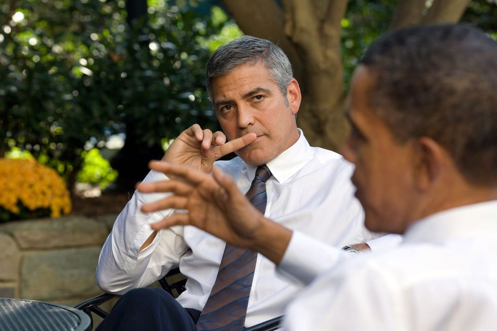 Ear, Finger, Dress shirt, Sitting, Collar, Wrist, Sharing, Temple, Tie, Thumb, 