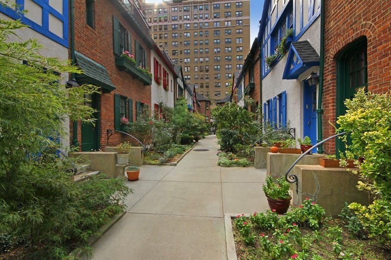 Pomander Walk: The Secret Village on the Upper West Side