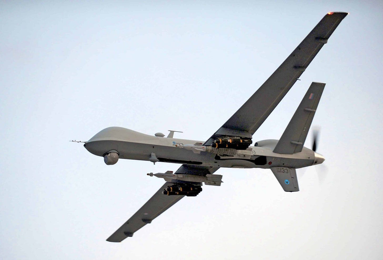 reaper uav takes to the skies of southern afghanistan