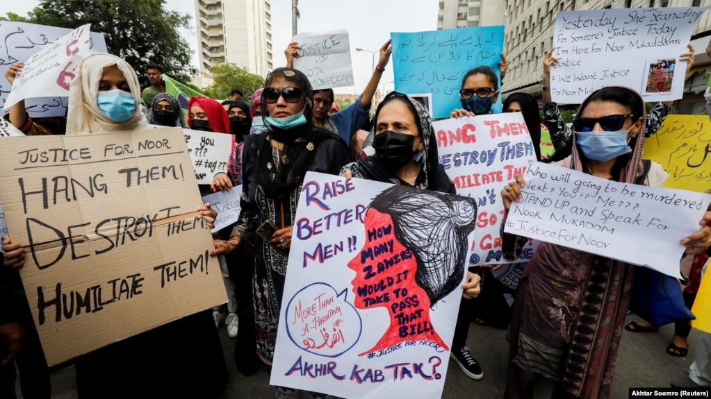 A protest in the southern Pakistani seaport city of Karachi condemns violence against women. (file photo)
