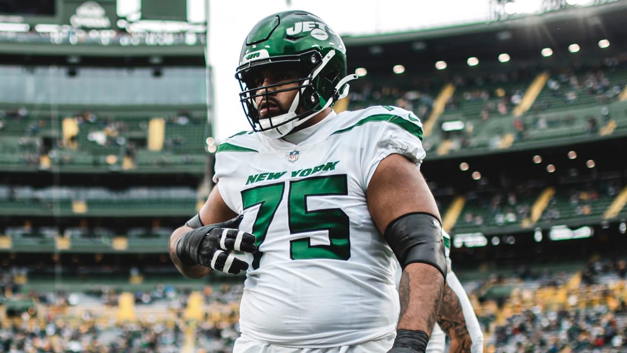 Alijah Vera-Tucker, Jets' Versatile O-Lineman, Sustains Torn Triceps and  Will Miss Rest of the Season