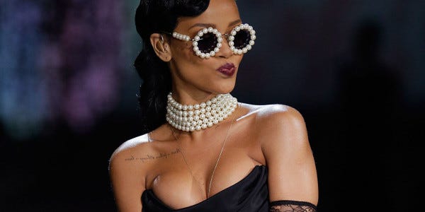 rihanna pulls out on victorias secret 2015 gossip