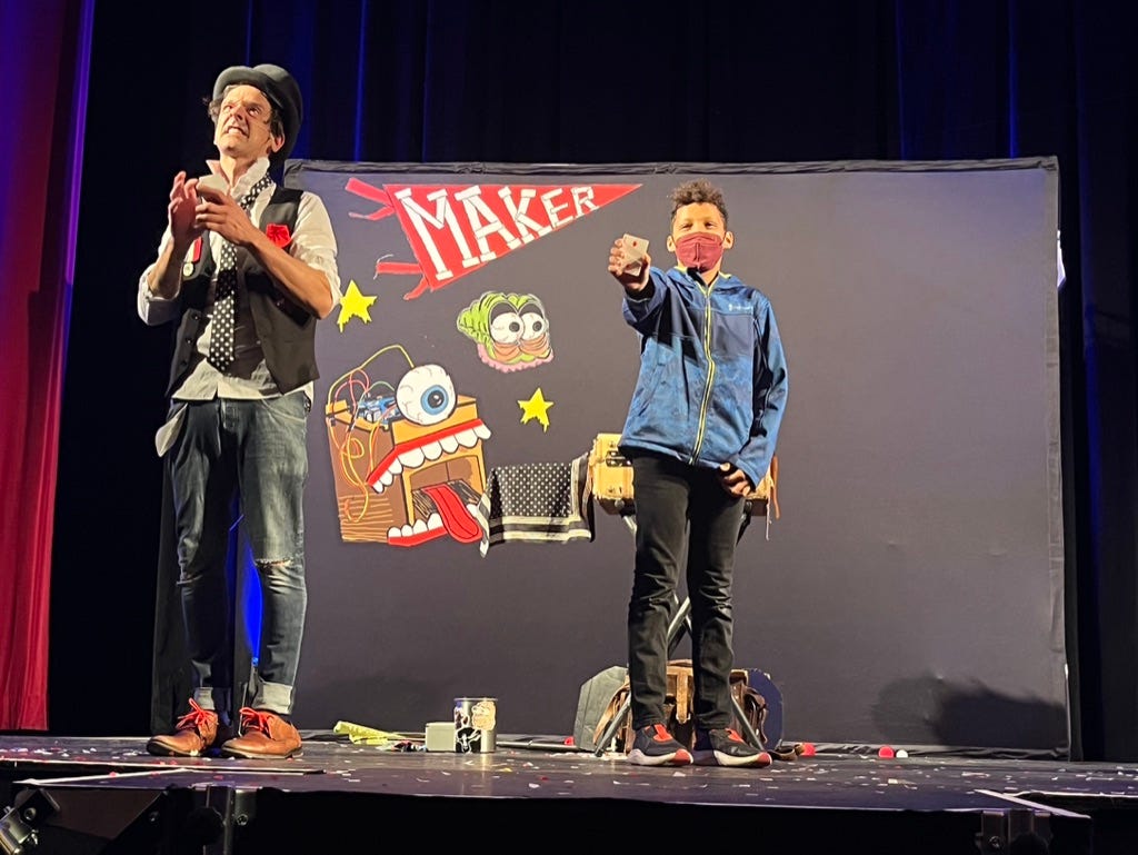 Mario the Maker Magician on Stage