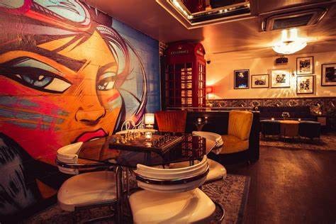 CALLOOH CALLAY CHELSEA COCKTAIL BAR, London - Chelsea - Updated 2024 ...