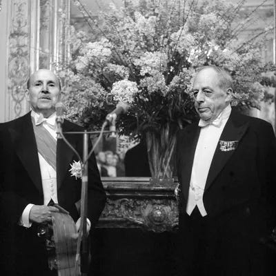 Marcel Dassault, né Bloch (à gauche) et Henry Potez (à droite), en 1968