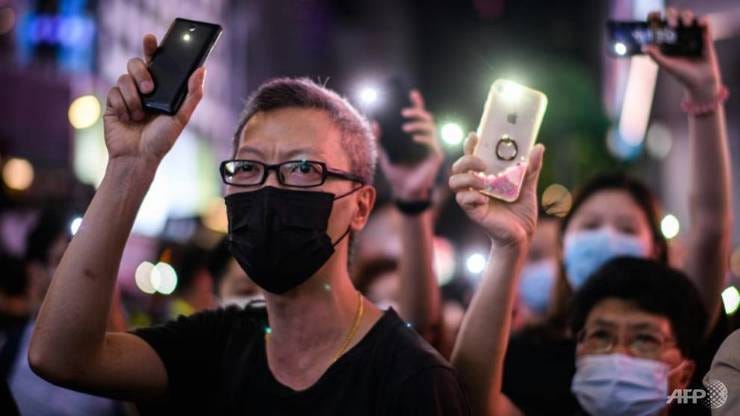 After the law came in many hong kongers took to twitter and other social media platforms such as telegram and signal to either announce their departure or share tips on internet safety 1593750959435 2
