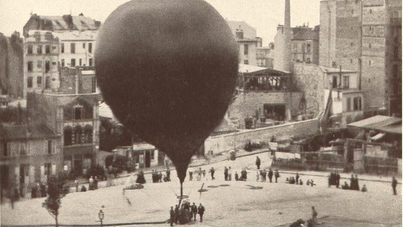 The Neptune takes flight from Paris