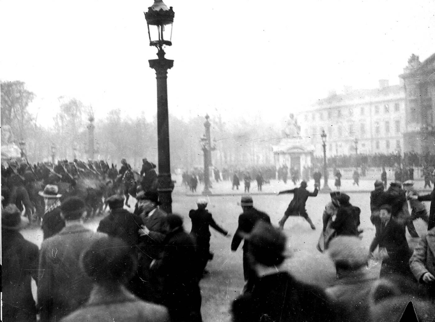 Manifestation et émeute lors du 6 février 1934 à Paris