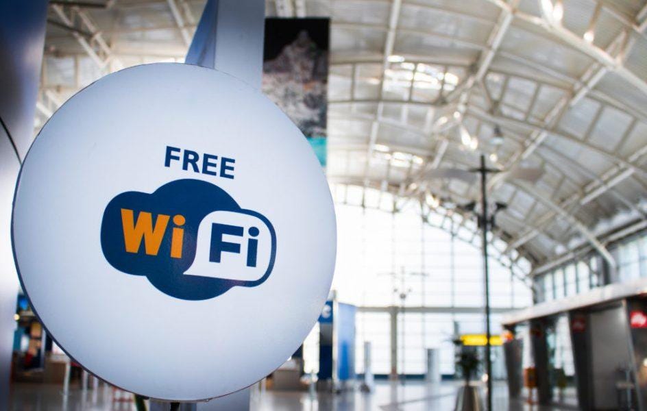 free wifi sign at airport not safe without vpn